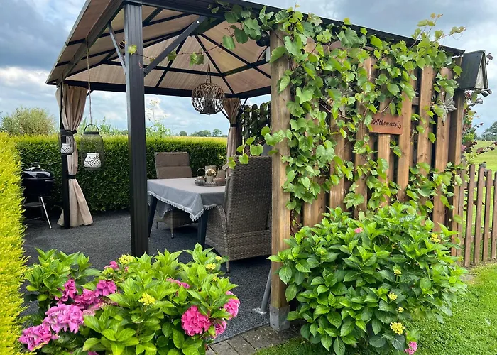 Ferienwohnung Haus Moorblick Mit Garten In Kanallage